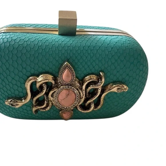 Samantha Wills Hand Crafted Turquoise Snakeskin Snake Motif Box Clutch - Picture 2 of 15